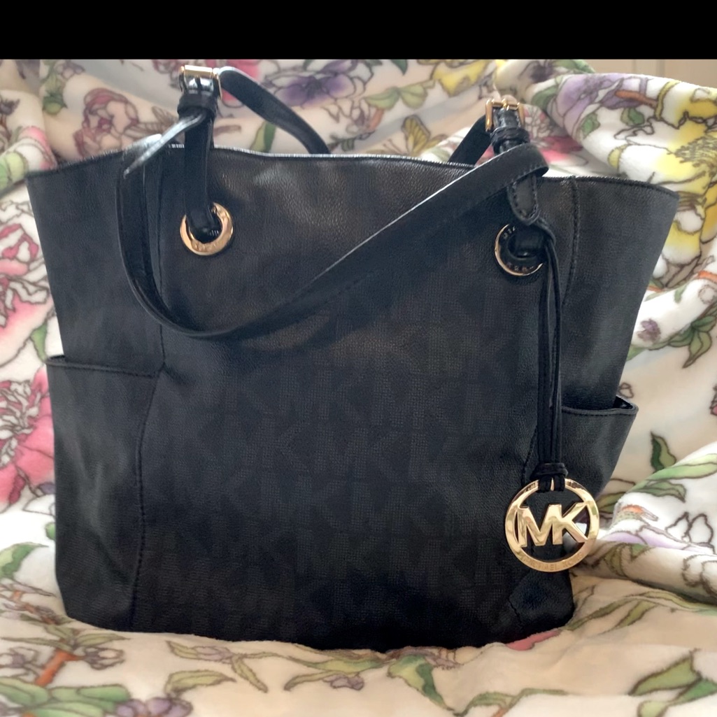 Michael Kors Signature Jet Set Black Mk Logo Tote